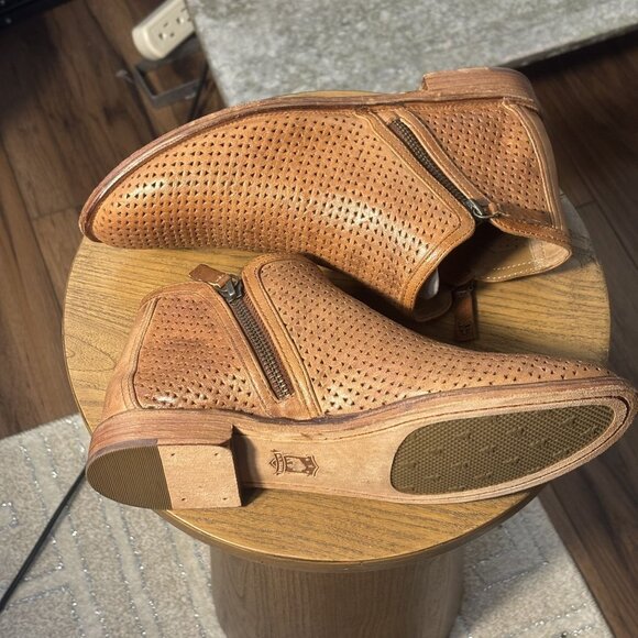 M.S. Trask Tan Leather Ankle Boots W/ Side Zippers - Picture 4 of 8